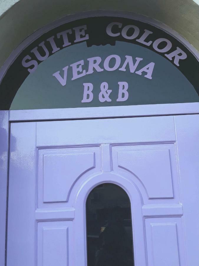 Bed & Breakfast Color